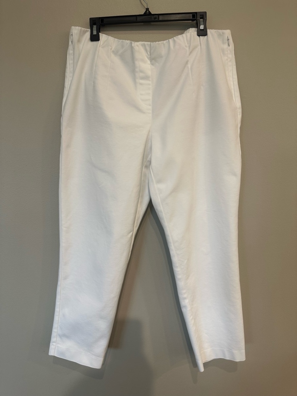 J. Jill White Elastic Waist Pull-On Pants